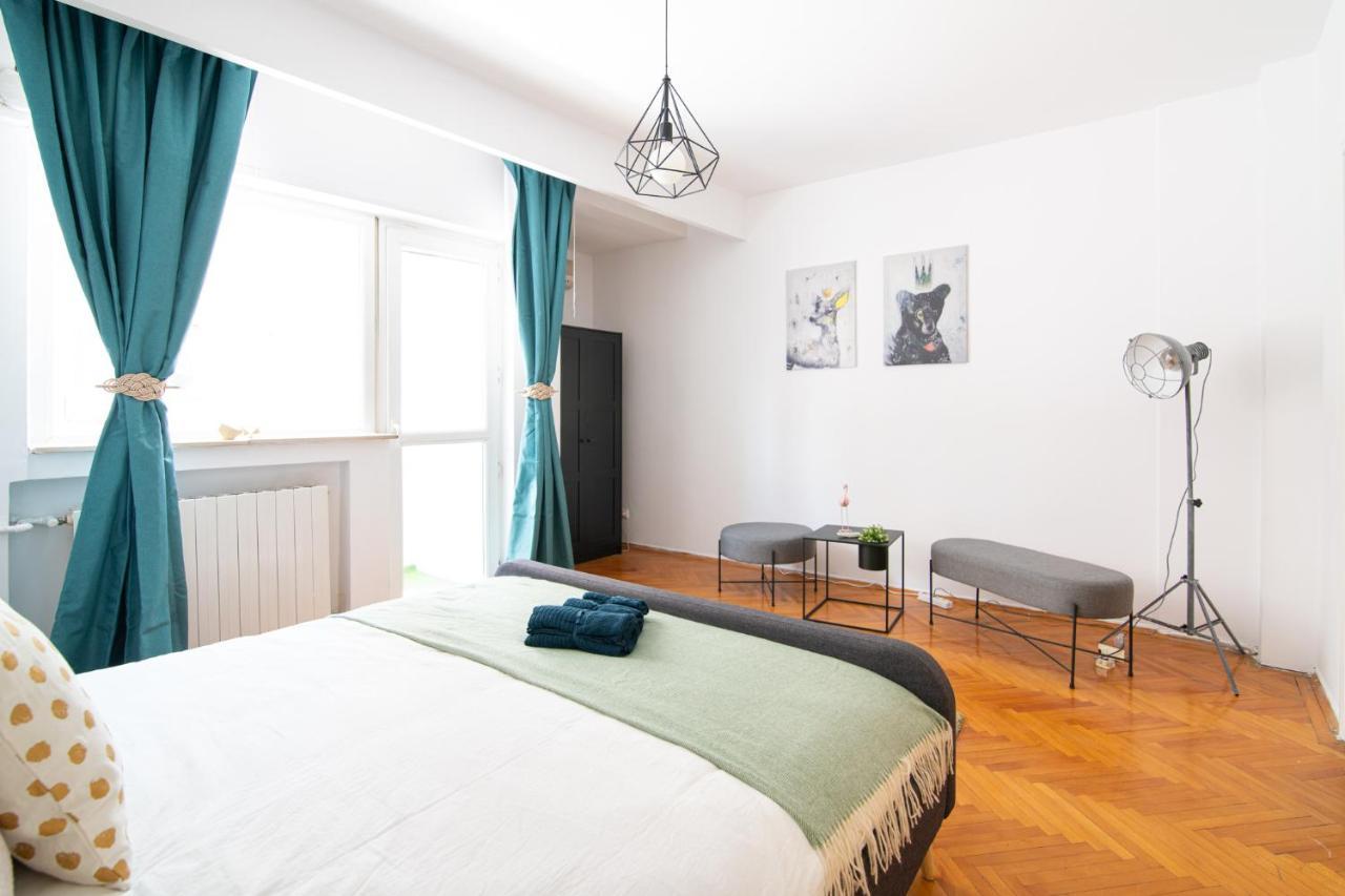 Amazing New Flat City Center Bukares Bagian luar foto