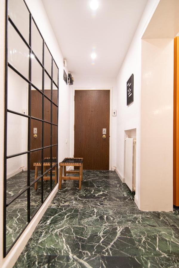 Amazing New Flat City Center Bukares Bagian luar foto